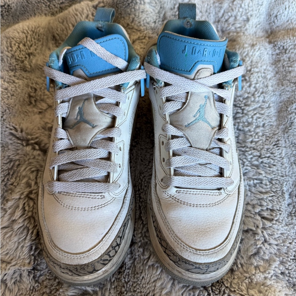 Air Jordan Spizike Kids White & Light Blue Retro Sneakers